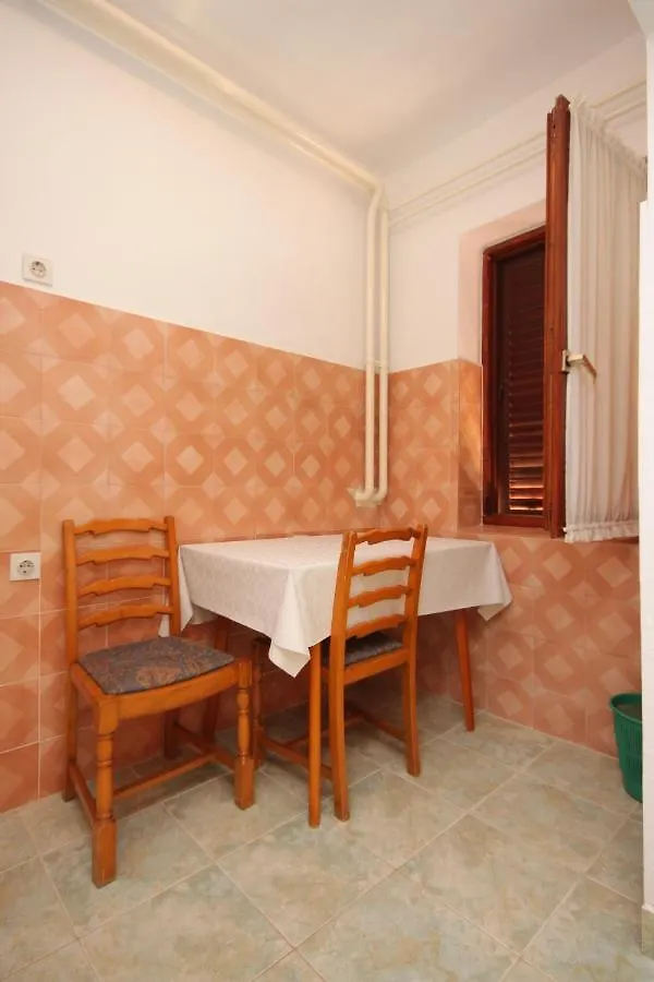 Apartments With A Parking Space Novigrad - 7135 Kroatien