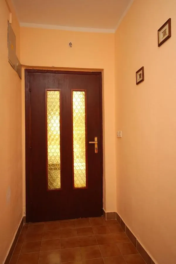 Apartments With A Parking Space Novigrad - 7135